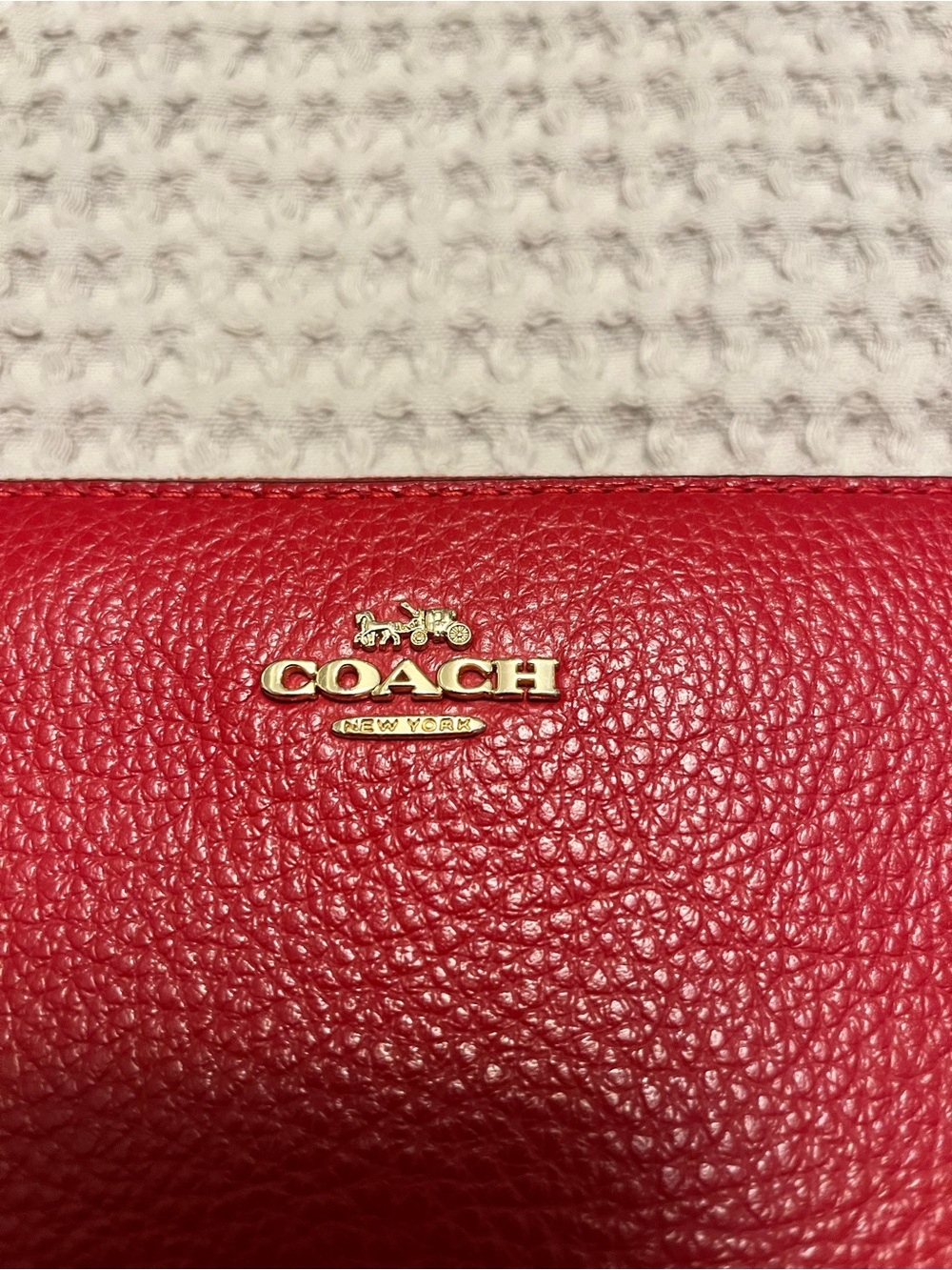 Medium full zip Coach wallet